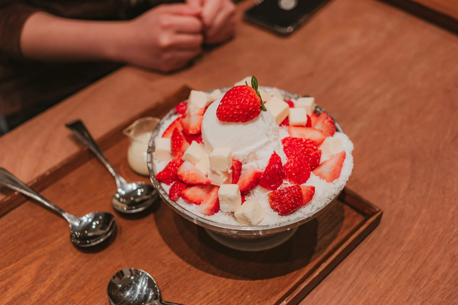 Strawberry bingsu (Korean shaved ice) with cream