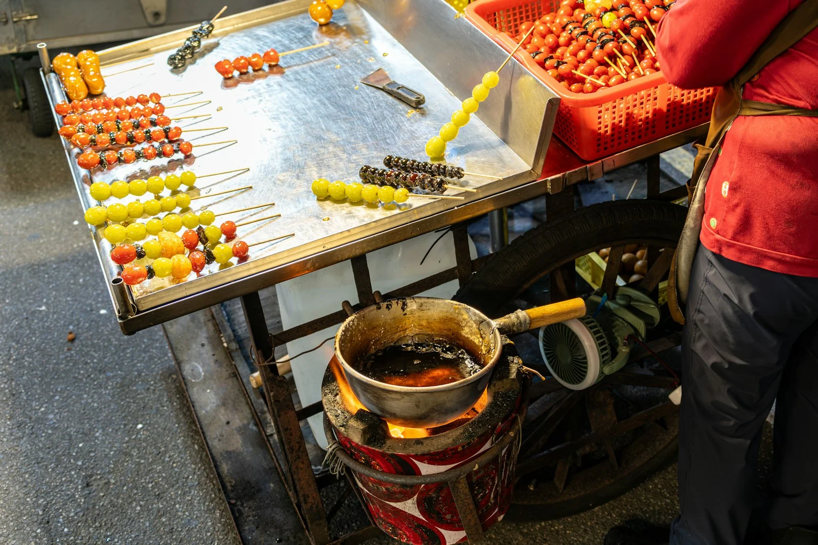 Candied fruit skewers (tanghulu) at a night market in Keelung, Taiwan