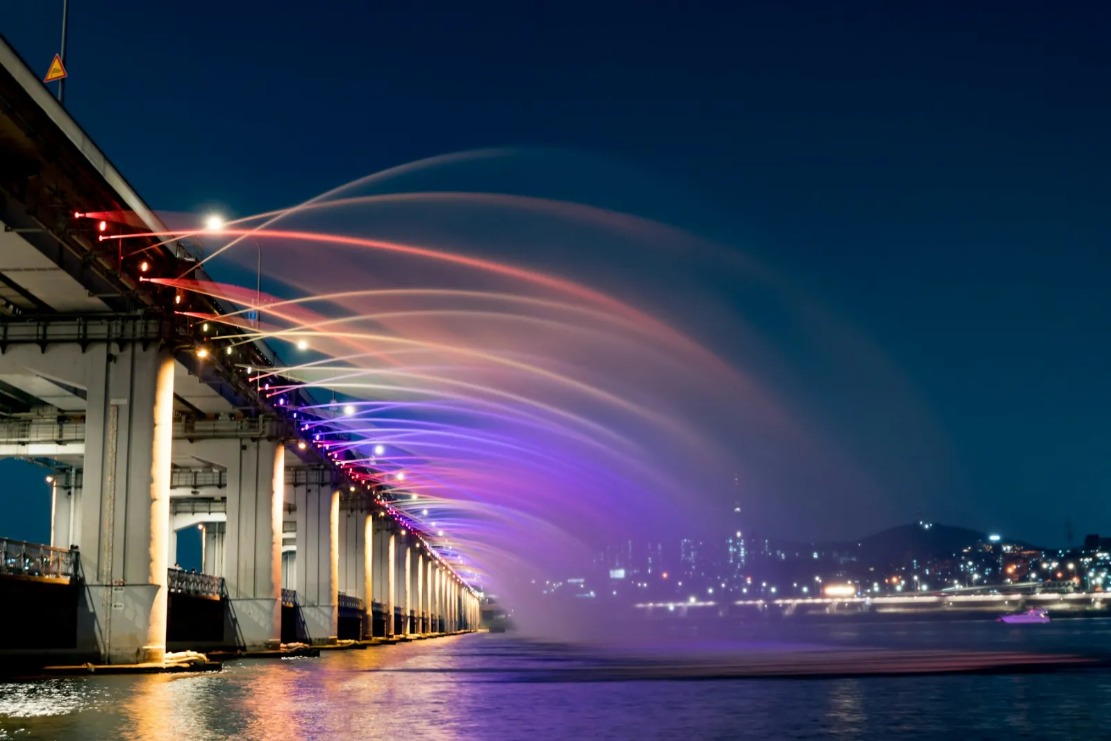 Banpo Bridge moonlight rainbow fountain over the Han River, Seoul